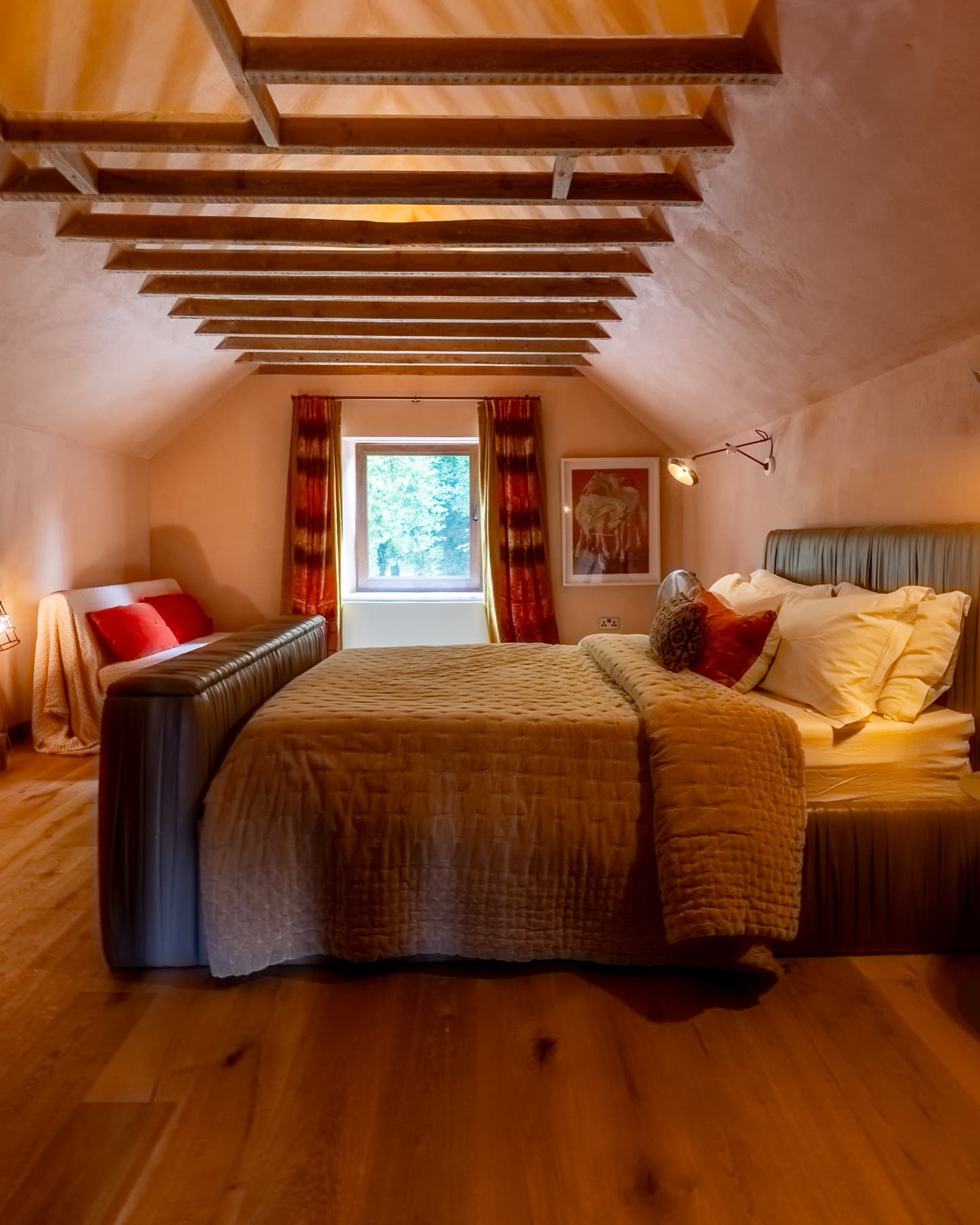 The Render Room with its king bed and sofa bed